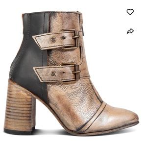 Handmade leather booties